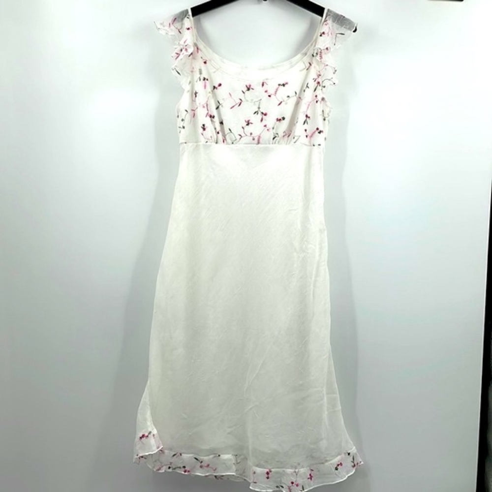 Vintage 90’s AGB Byer California white embroidered floral crinkle dress Size 8